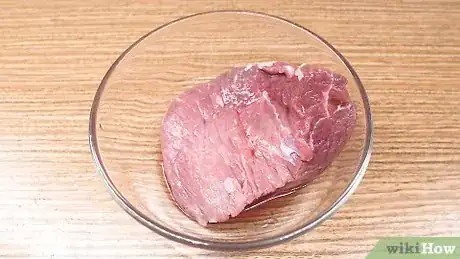 Immagine titolata Cook a Top Round Roast Step 2