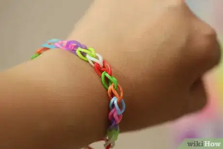 Immagine titolata Make a Rainbow Loom Bracelet Step 12