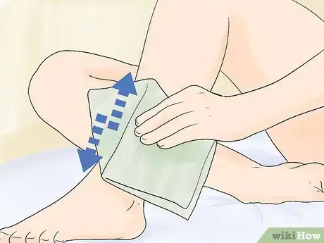 Immagine titolata Get Rid of Bumps After Waxing Step 2