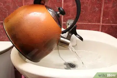 Immagine titolata Use a Plunger Step 12