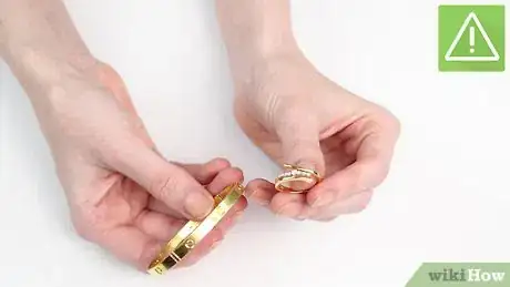 Immagine titolata Clean Gold Jewelry Step 19
