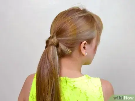 Immagine titolata Do Simple and Cute Hairstyles Step 9