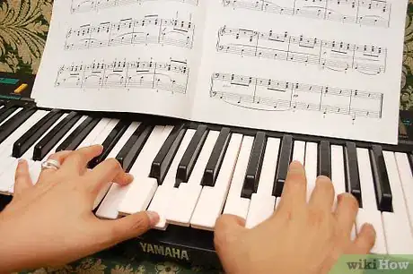 Immagine titolata Learn a Piano Piece Quickly Step 9