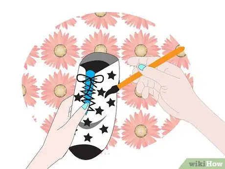 Immagine titolata Decorate Shoes Step 5