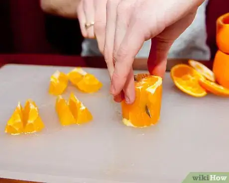 Immagine titolata Make Vodka Infused Oranges Step 3