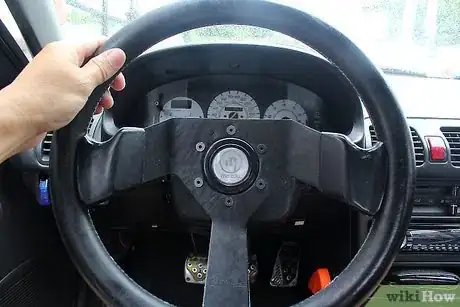 Immagine titolata Replace an Ignition Switch Step 1