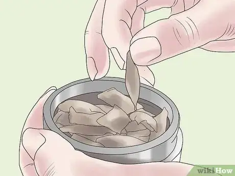 Immagine titolata Use Snus Step 2