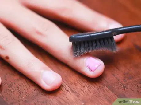 Immagine titolata Make Matte Nail Polish Step 6