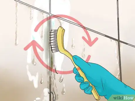 Immagine titolata Clean Moldy Grout Step 8