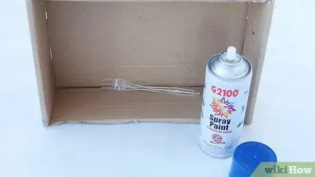 Immagine titolata Spray Paint Plastic Step 9