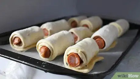 Immagine titolata Make Sausage Rolls Step 17