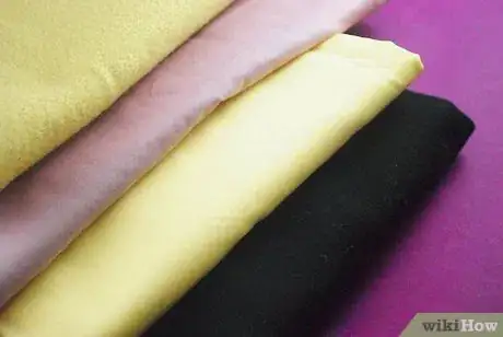 Immagine titolata Stencil Fabric Step 1