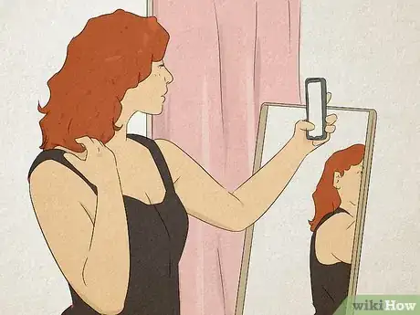 Immagine titolata Get a Guy to Notice You on Social Media Step 5
