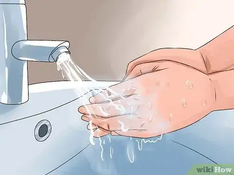 Immagine titolata Care for a Burst Blister Step 1