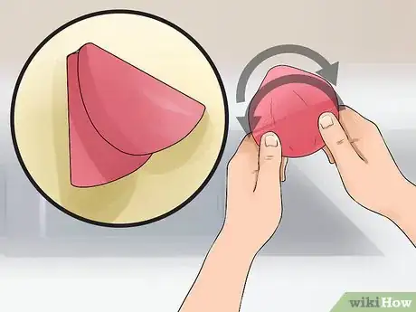Immagine titolata Make an Easy StP (Stand to Pee) Device Step 3
