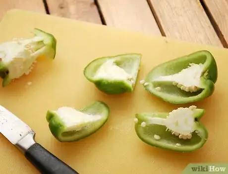 Immagine titolata Cut a Bell Pepper Step 2Bullet1