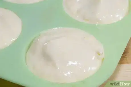 Immagine titolata Add Filling to a Cupcake Step 8