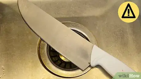 Immagine titolata Clean a Knife Step 11