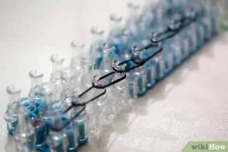 Immagine titolata Make a Rainbow Loom Bracelet Step 21