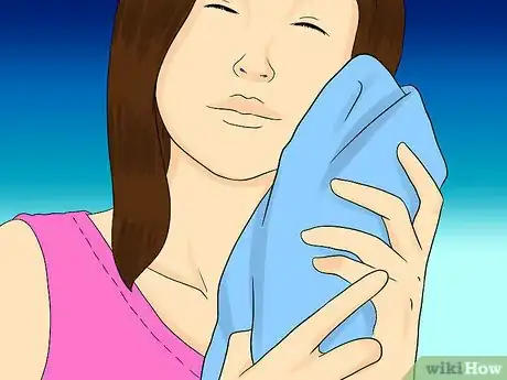 Immagine titolata Painlessly Pop a Pimple Step 14