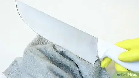 Immagine titolata Clean a Knife Step 12