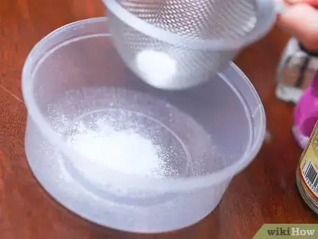 Immagine titolata Make Matte Nail Polish Step 2