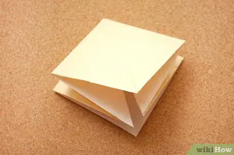 Immagine titolata Make an Origami Star Box Step 4