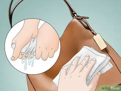 Immagine titolata Clean a Coach Purse Step 10