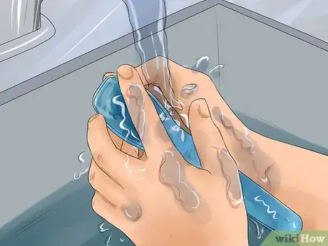 Immagine titolata Make an Easy StP (Stand to Pee) Device Step 11