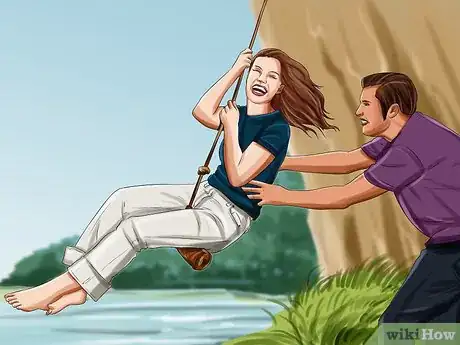 Immagine titolata Let a Guy Friend Know You're Not Interested Romantically in a Nice Way Step 11