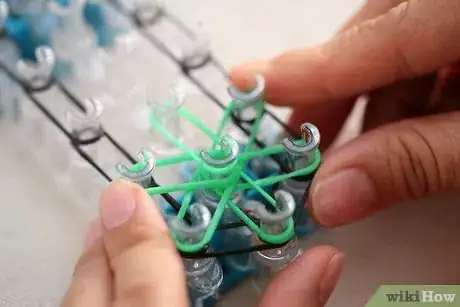 Immagine titolata Make a Rainbow Loom Bracelet Step 14Bullet1