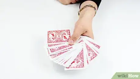 Immagine titolata Do Easy Card Tricks Step 25