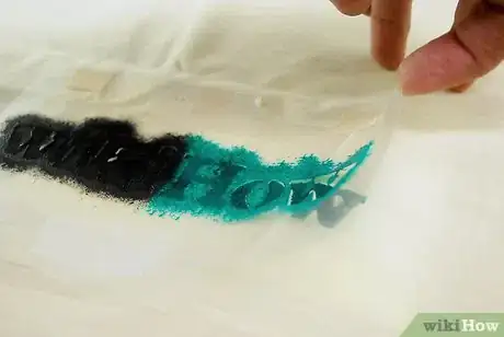 Immagine titolata Stencil Fabric Step 9