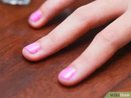 Immagine titolata Make Matte Nail Polish Step 8