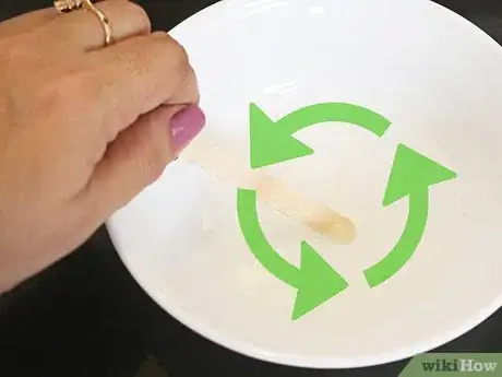 Immagine titolata Make Scented Hand Sanitizer Step 4