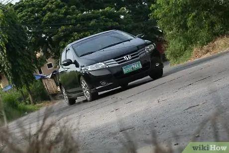 Immagine titolata Stop a Car with No Brakes Step 10Bullet1