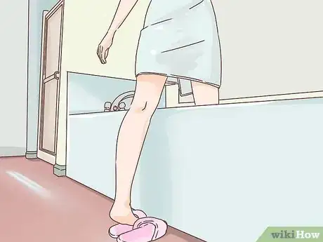 Immagine titolata Use a Bath Bomb Step 6