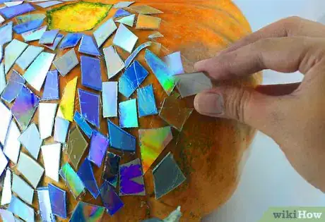 Immagine titolata Carve a Disco Ball Pumpkin Step 10