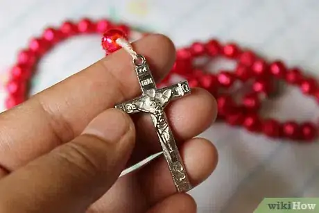 Immagine titolata Say the Rosary Step 1