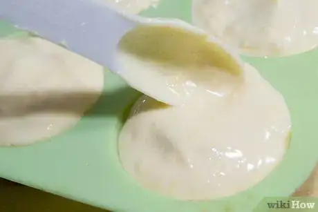 Immagine titolata Add Filling to a Cupcake Step 7