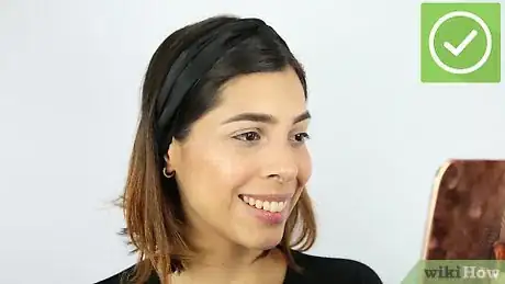 Immagine titolata Make Your Cheeks Glow Step 13