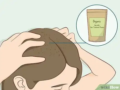 Immagine titolata Get Chlorine Out of Your Hair Step 3