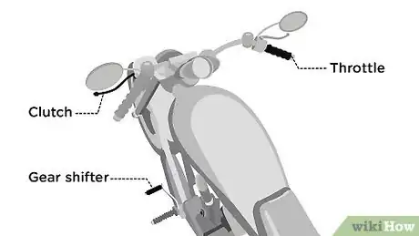 Immagine titolata Shift Gears on a Motorcycle Step 1