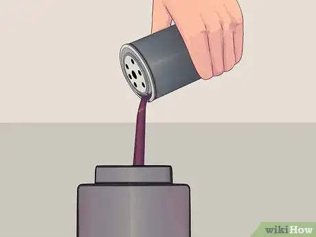 Immagine titolata Change the Oil in Your Car Step 16