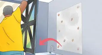 Rimuovere uno Specchio dal Bagno