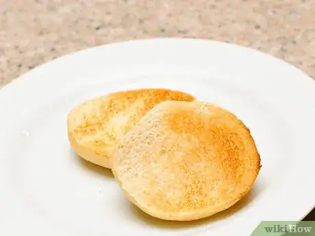 Immagine titolata Toast Buns Step 19