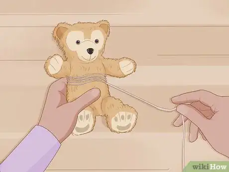 Immagine titolata Make Cat Toys out of Common Household Items Step 31
