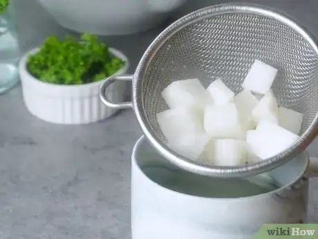 Immagine titolata Make Parsley Tea Step 13