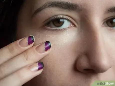 Immagine titolata Find the Perfect Concealer or Foundation Shade Step 5