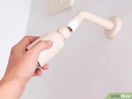 Immagine titolata Fix a Leaking Shower Head Step 6